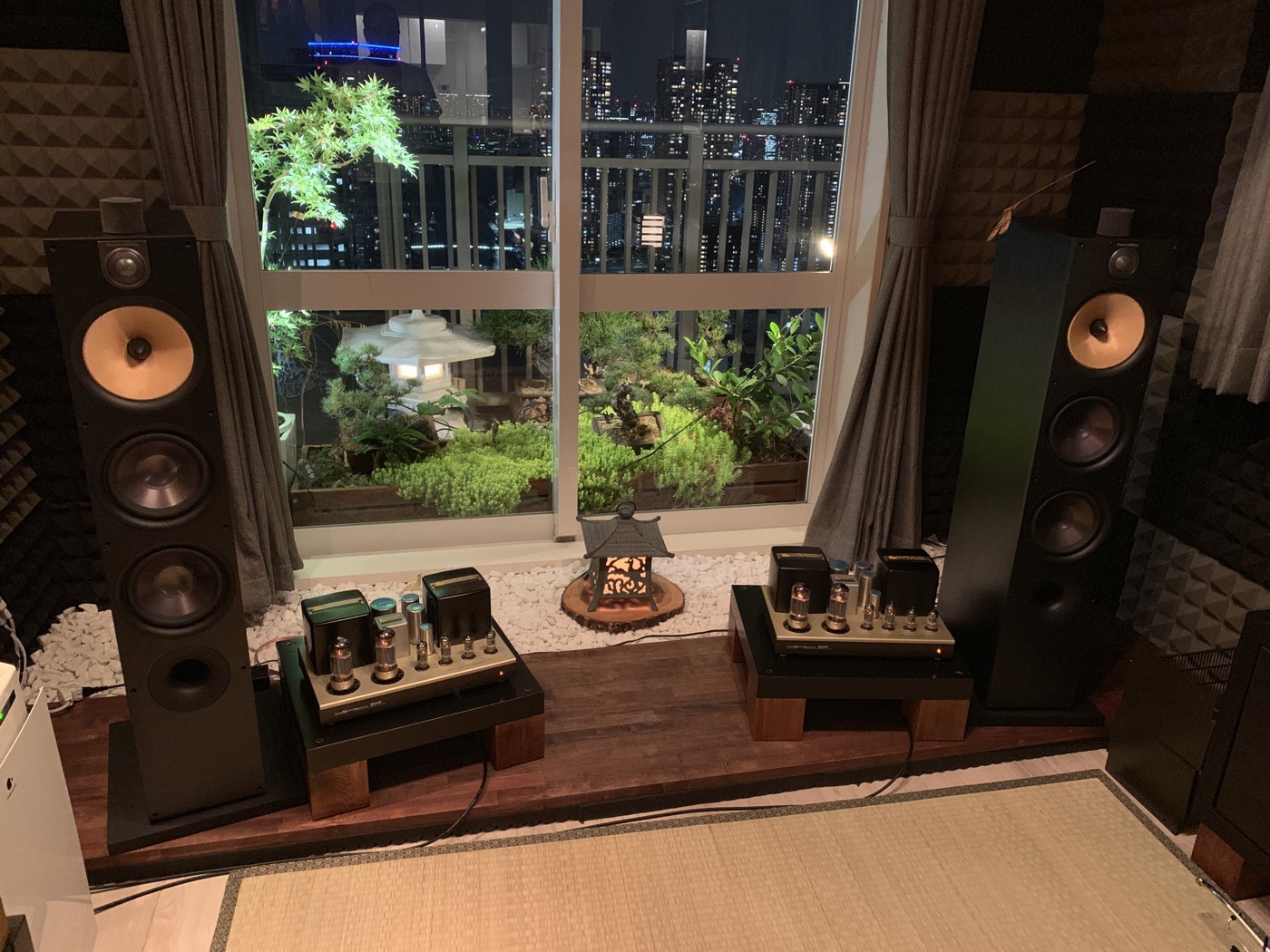 The music room — 7